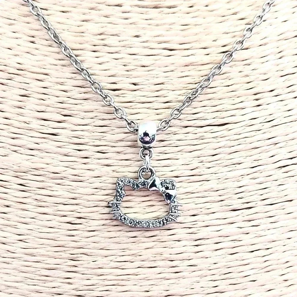 Hello Kitty Hot Charm Necklace